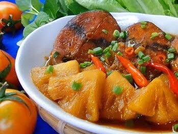 Cá ngừ kho khóm