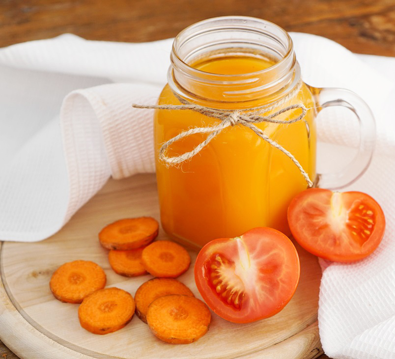 Ép cà chua + cà rốt