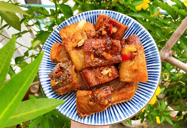 Cá Dứa Một Nắng Chiên Giấm Đường