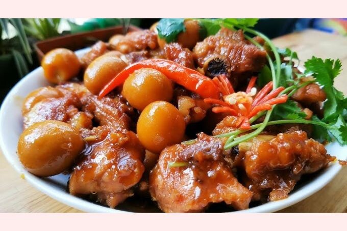 Sườn Kho Trứng Cút