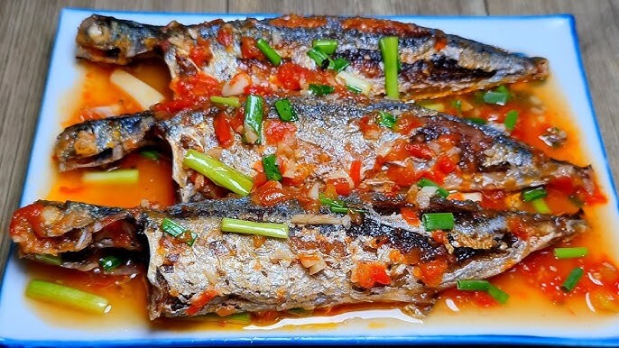 Cá Nục Chiên Sốt Cà
