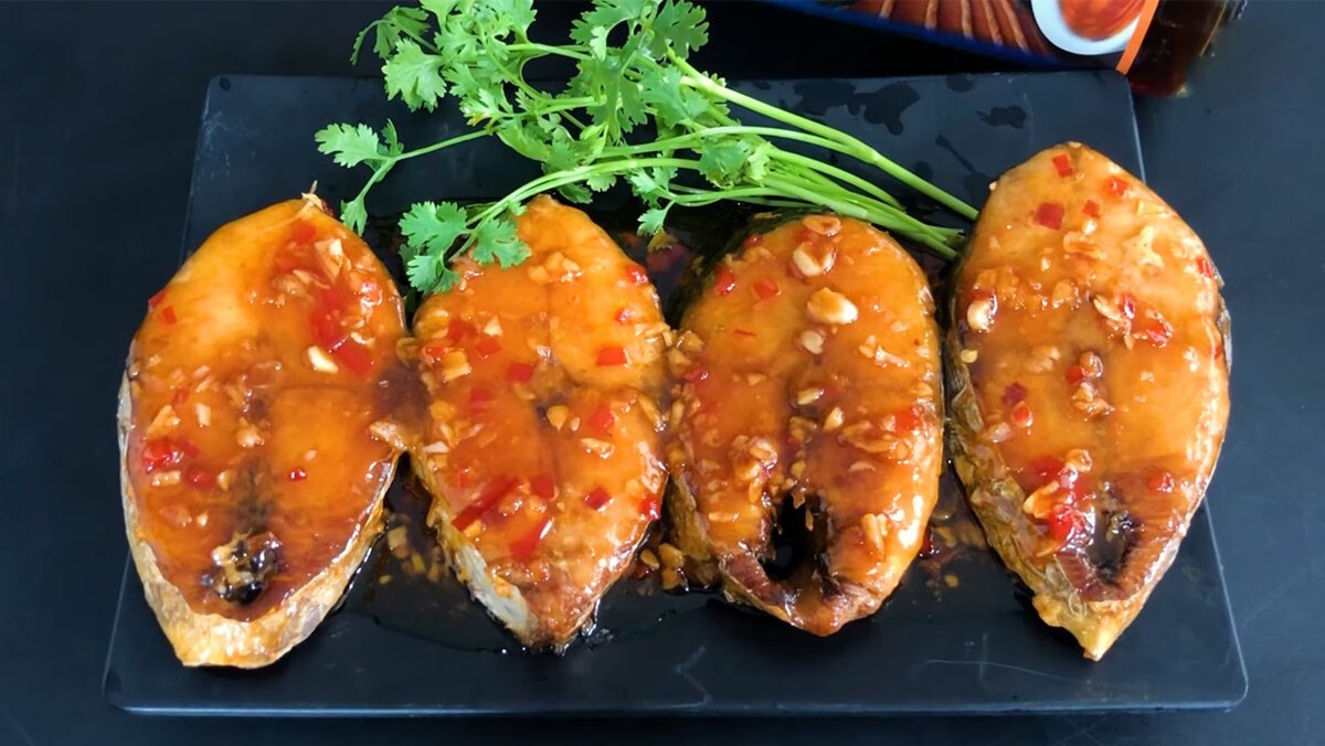 Cá Ngừ Chiên Mắm Tỏi