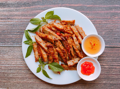 Chả cá hấp chiên sả ớt